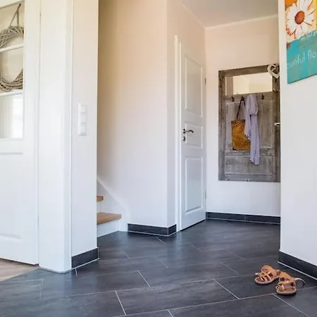 Schilfrohrsaenger, Дом отдыха Fuhlendorf (Mecklenburg-Vorpommern)